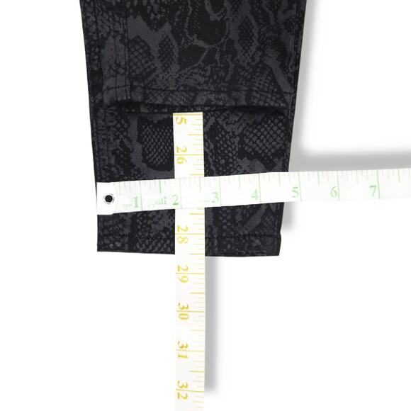 EUC Kut from the Kloth Mia High Rise Slim Fit Skinny Jeans Sz 2x28.5 Black Snake - Picture 10 of 11